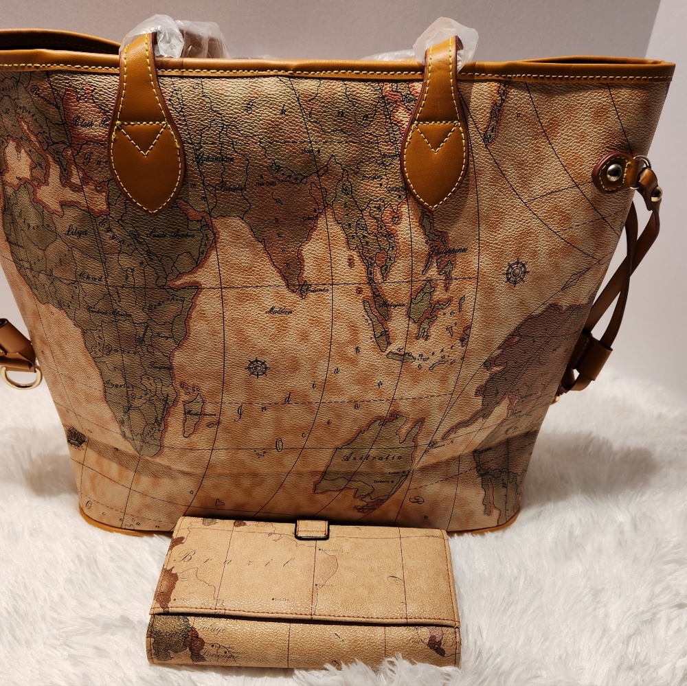 Bag - Picture 2 of 4